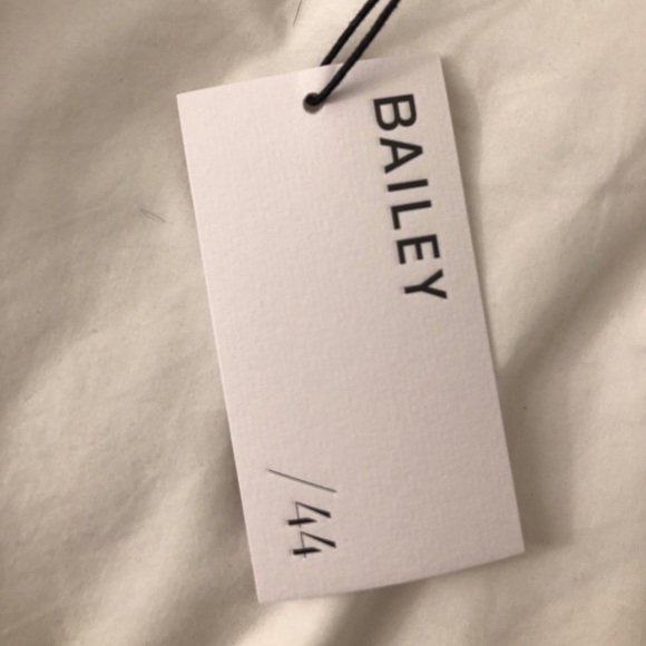 Bailey 44 Stellular Top NWT - Picture 6 of 6